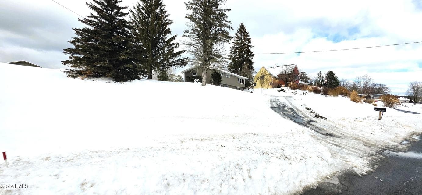 133 Lakeside Drive, photo 5