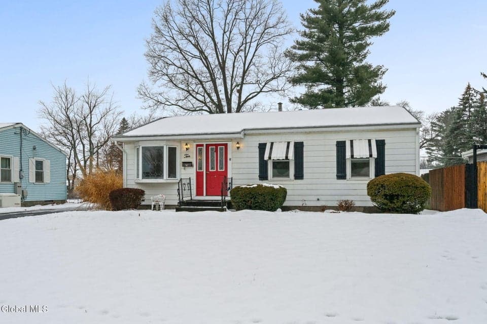 10 Mildred Lane, photo 3