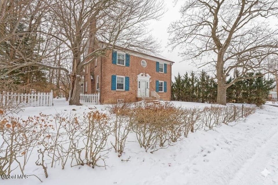 3 Groesbeck Place, photo 1