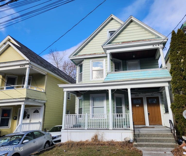 309 Division Street, photo 1