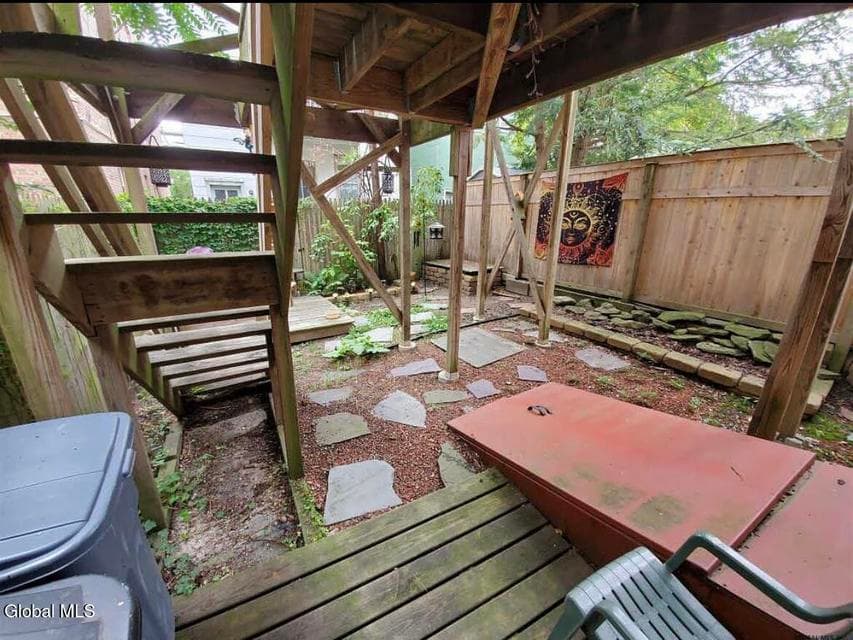 208 Elm Street, photo 2