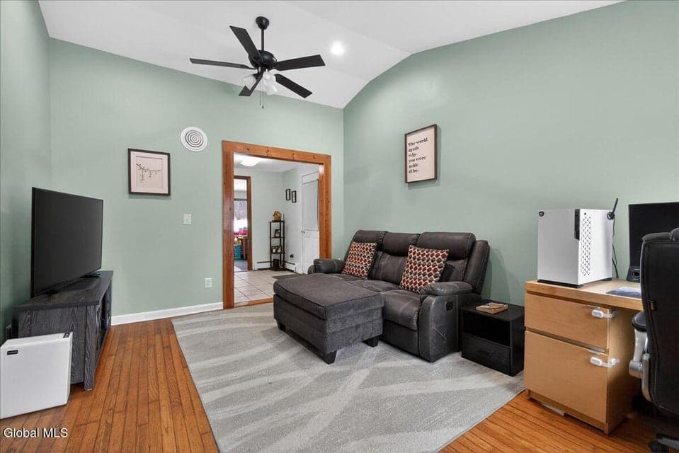 809 Sacandaga Road, photo 3