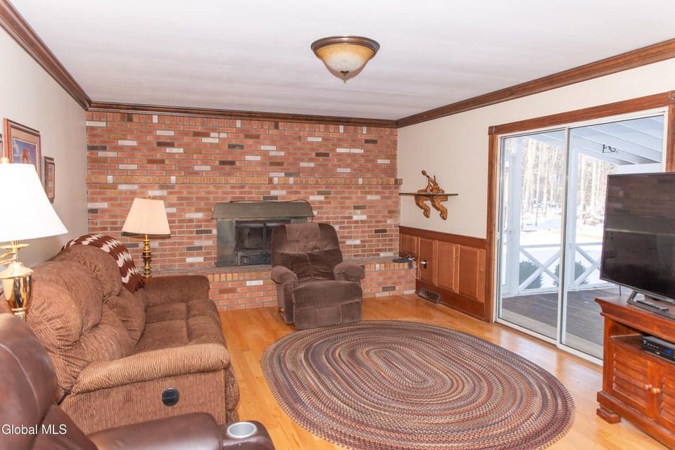 14 Imperial Lane, Charlton, NY, photo 5