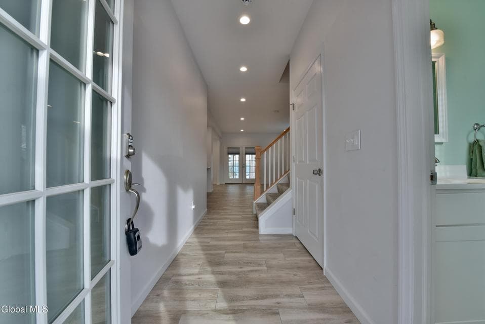 74 Green Island Avenue, photo 3