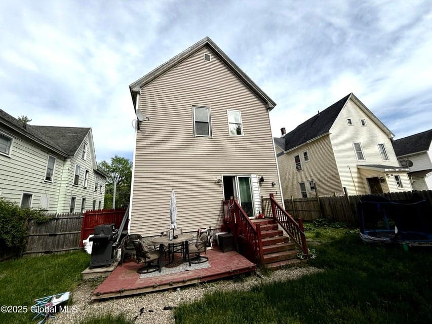 243 N Perry Street, photo 3