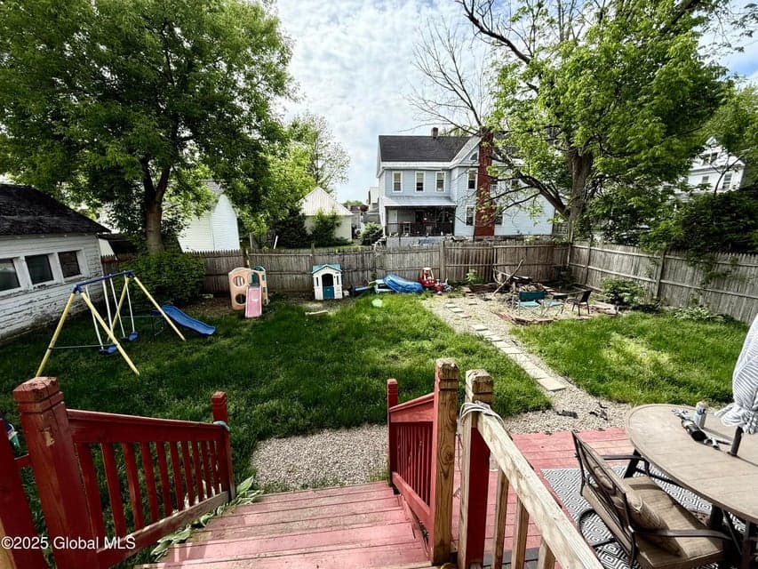 243 N Perry Street, photo 5