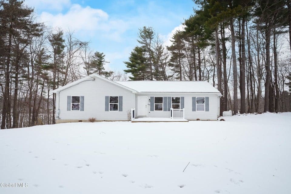 496 NY-355, photo 1