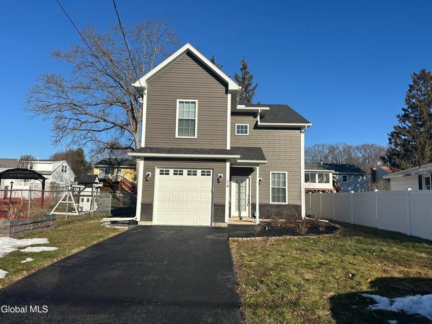 74 Green Island Avenue, photo 2