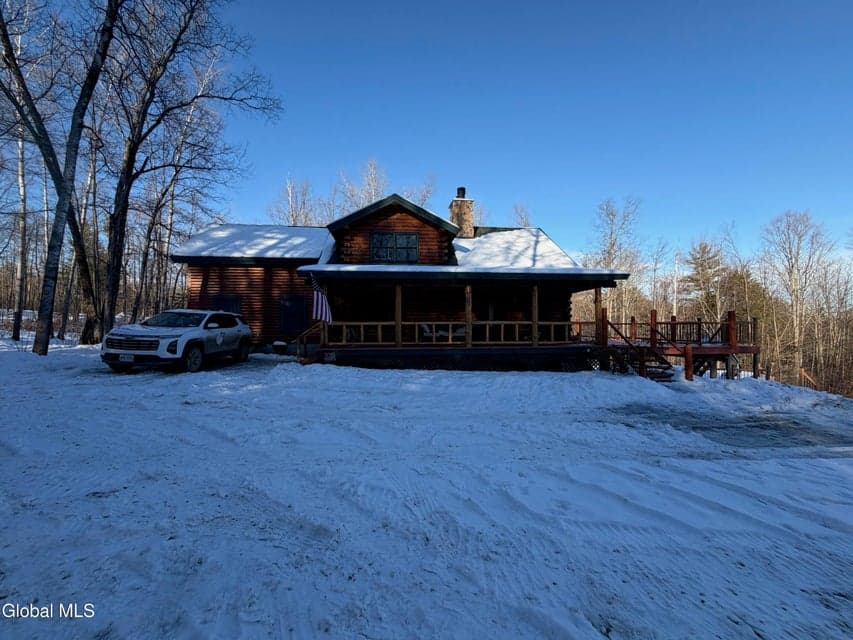75 Forest Way, photo 1