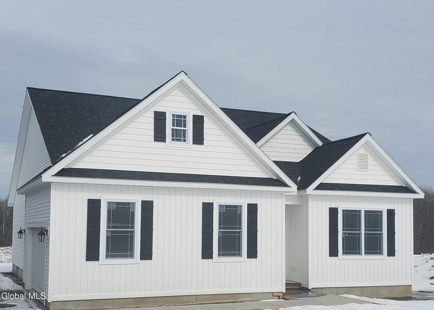 43 McBride Road, photo 1