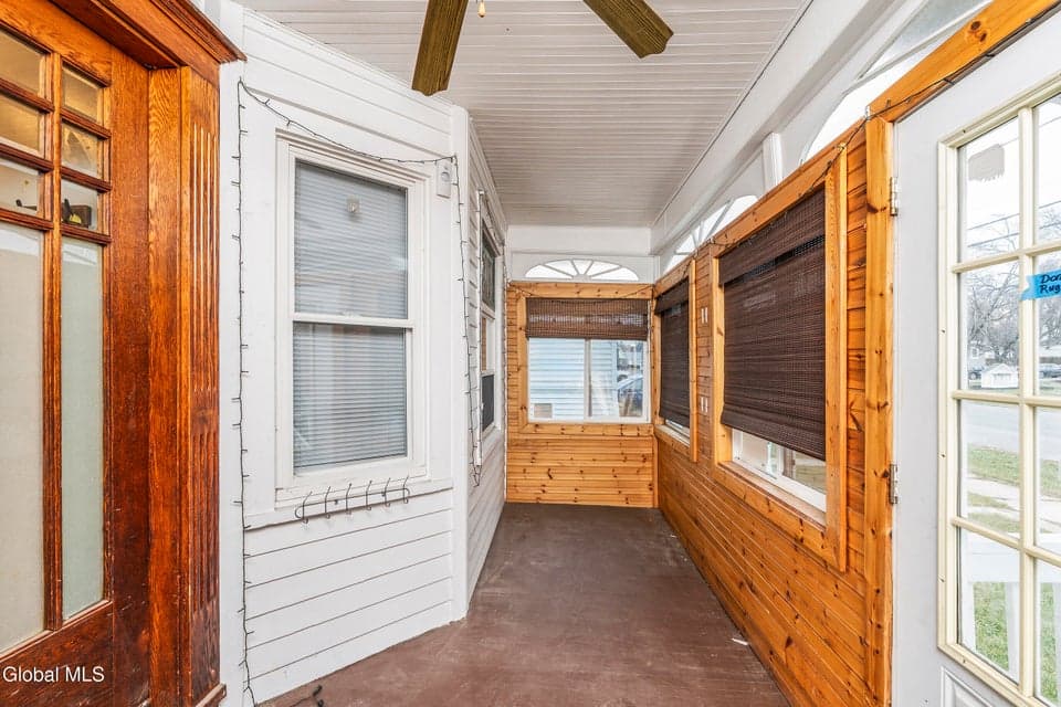 969 Vischer Avenue, photo 2