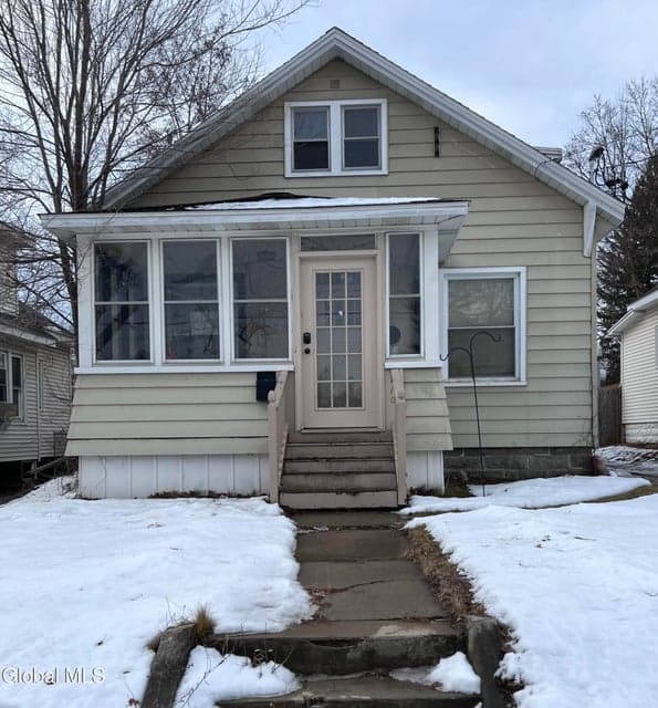 710 Ontario Street, photo 2