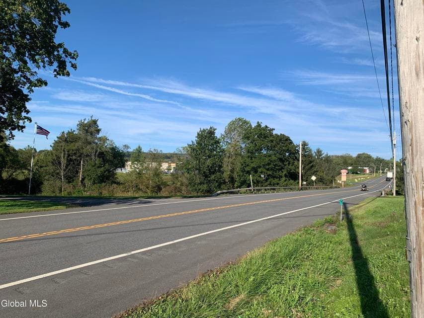 L34.111 Western Turnpike, photo 2