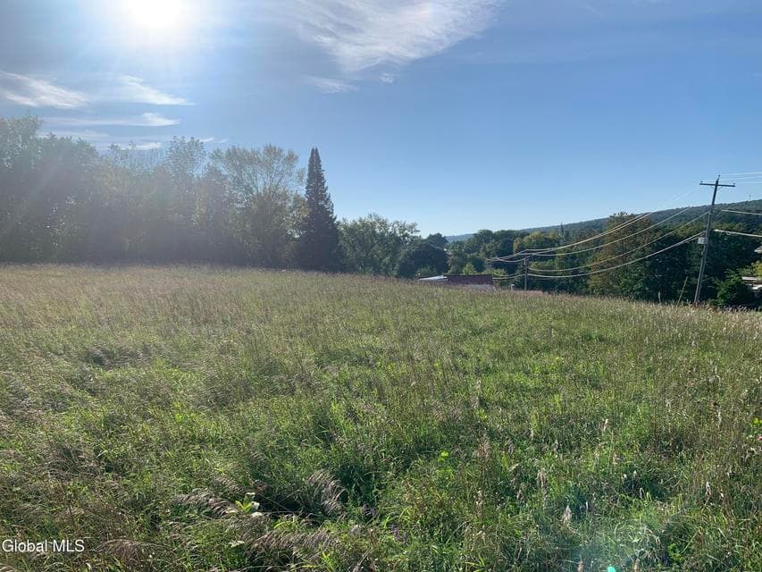 L34.111 Western Turnpike, photo 3