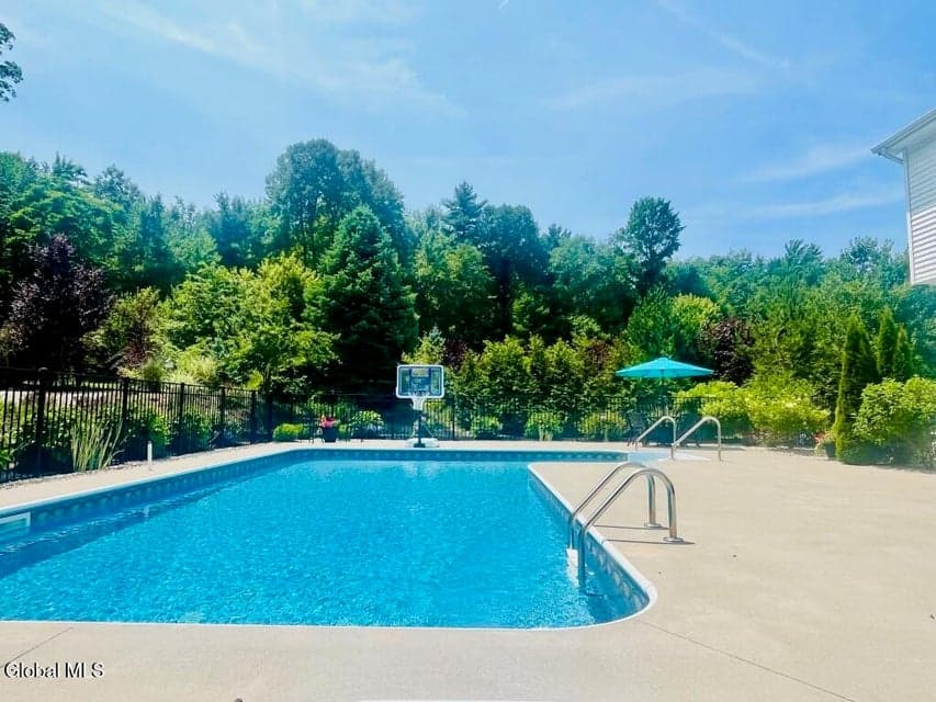 14 Clubhouse Court, photo 5