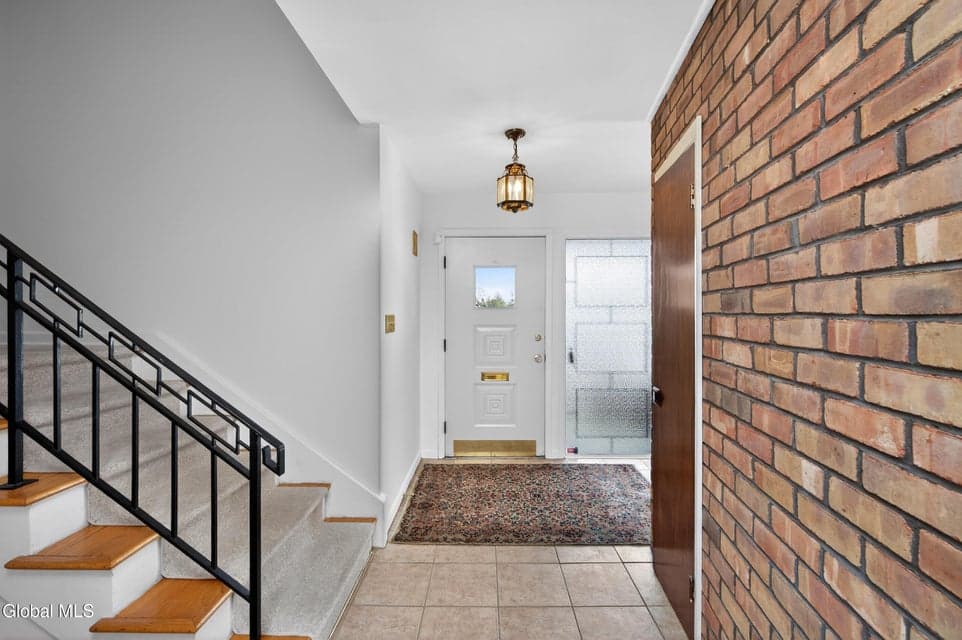 10 Campus View Drive, photo 5