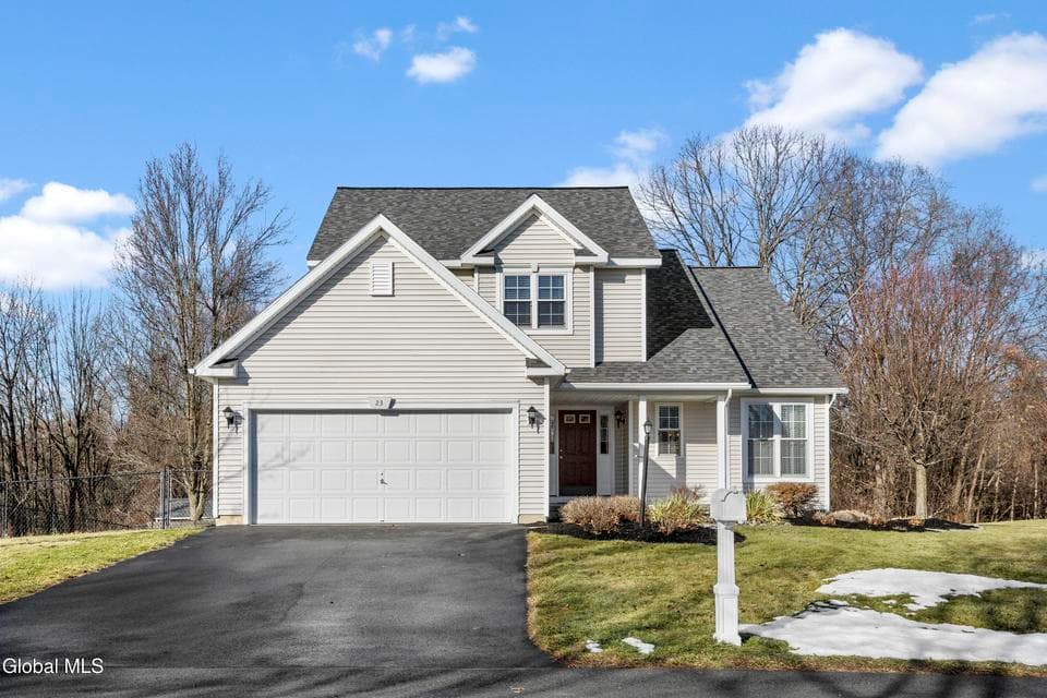 23 Cedarcrest Drive, photo 1
