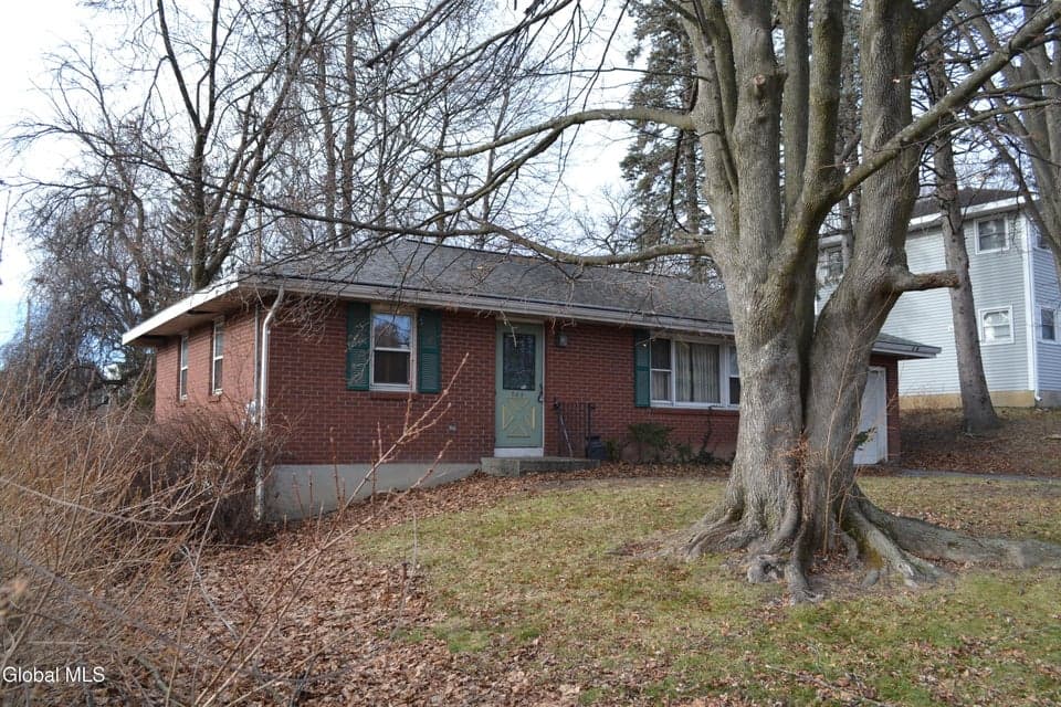 984 State Street, photo 2