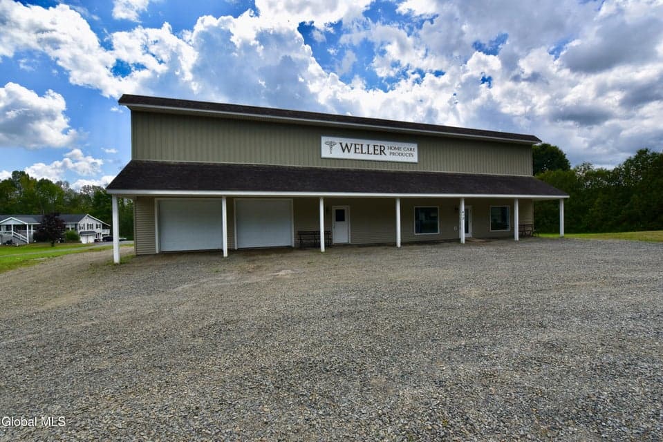 410 Ridge Road, photo 1
