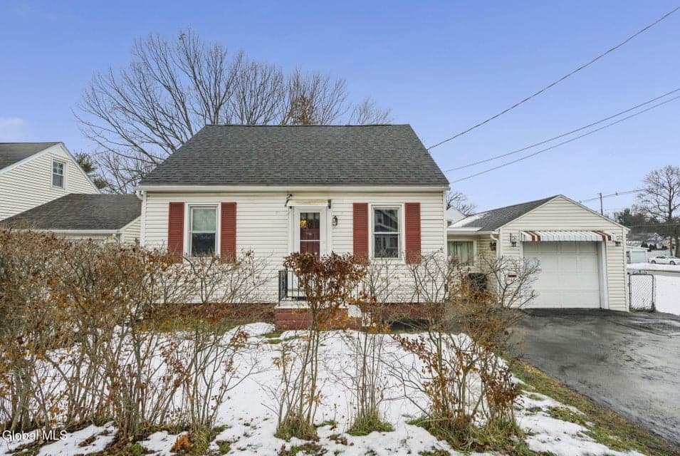1468 Helderberg Avenue, photo 3