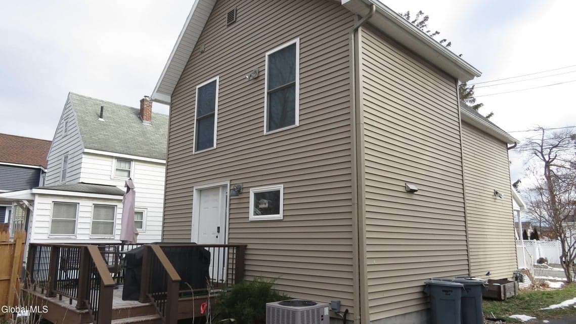10 S Reynolds Street, photo 4