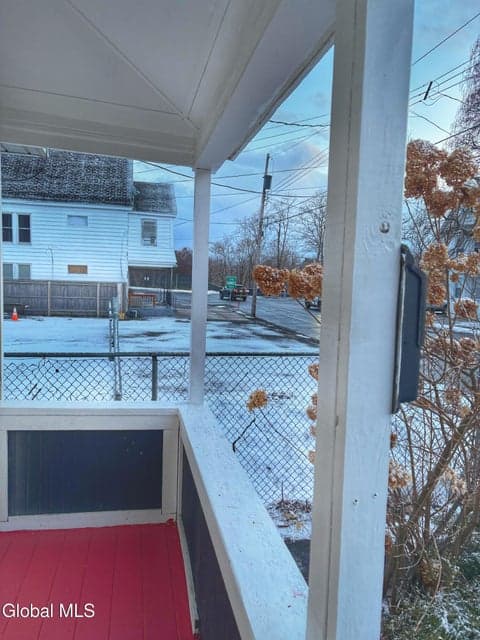 1133 Cutler Street, photo 3