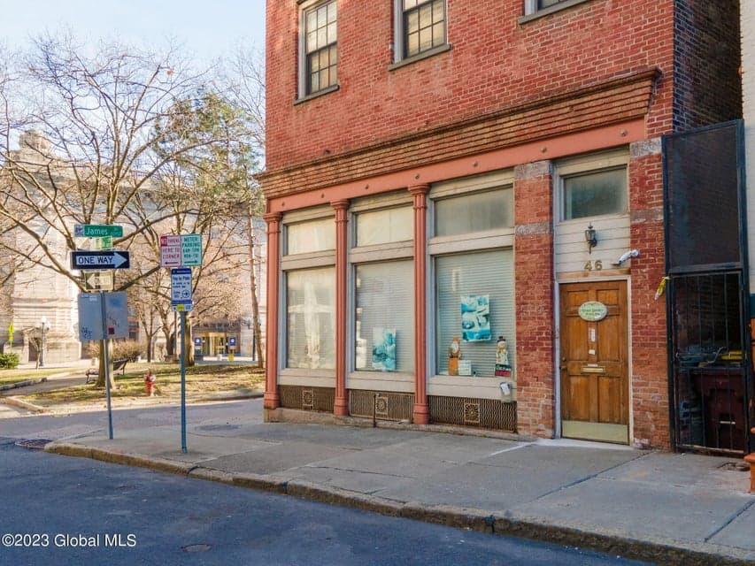 46 Columbia Street, photo 4