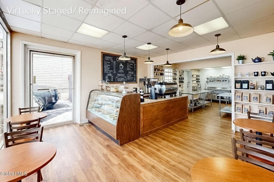 1564 Becker Street, photo 4