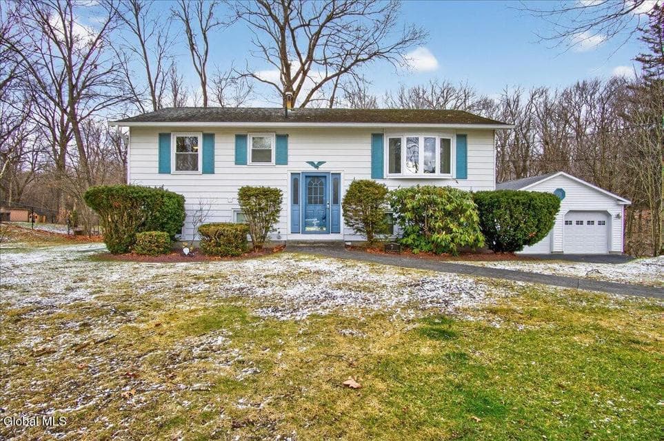 7 Bluebird Court, photo 1