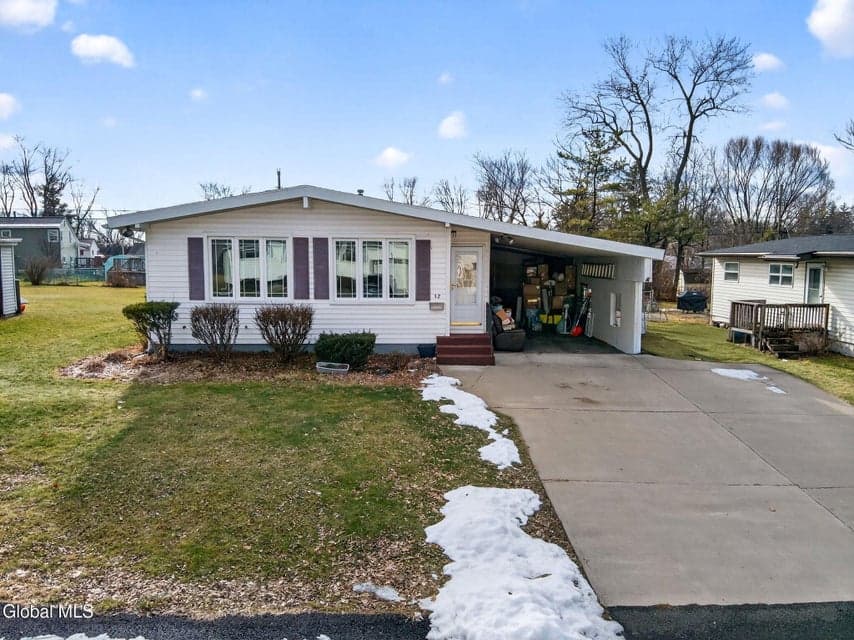 32 Dover Drive, photo 1