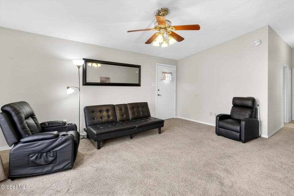 32 Dover Drive, photo 2