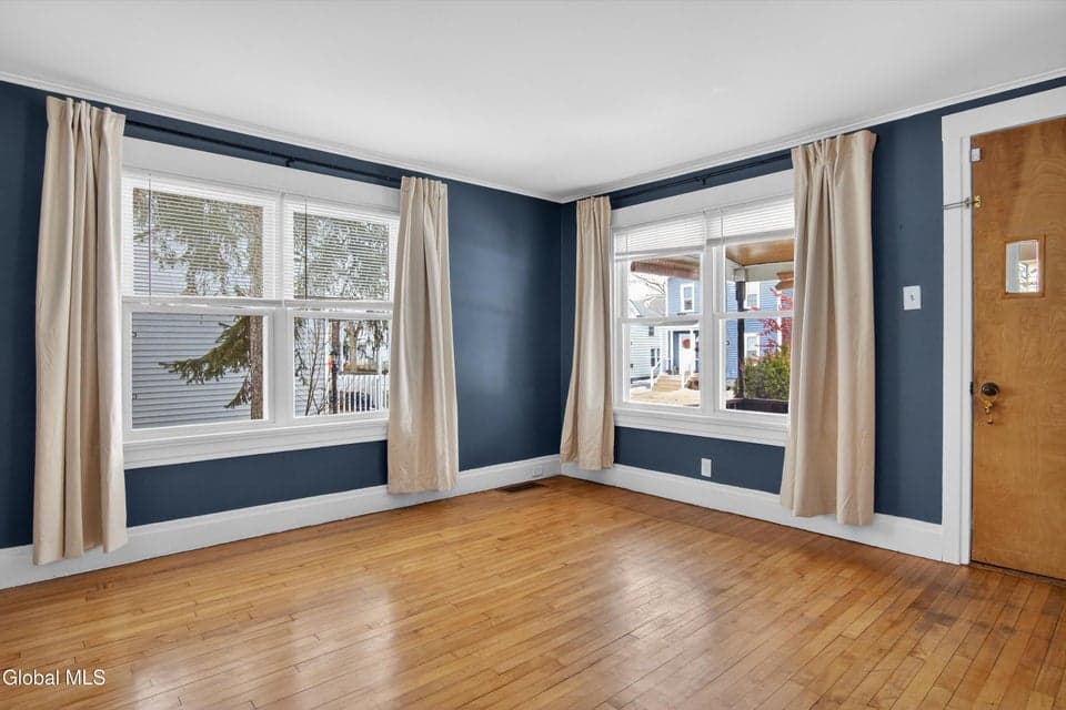 33 Grand Street, photo 4