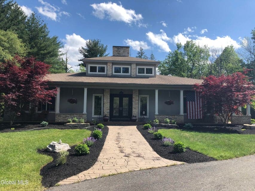 7 Legends Way, Clifton Park, NY, photo 5