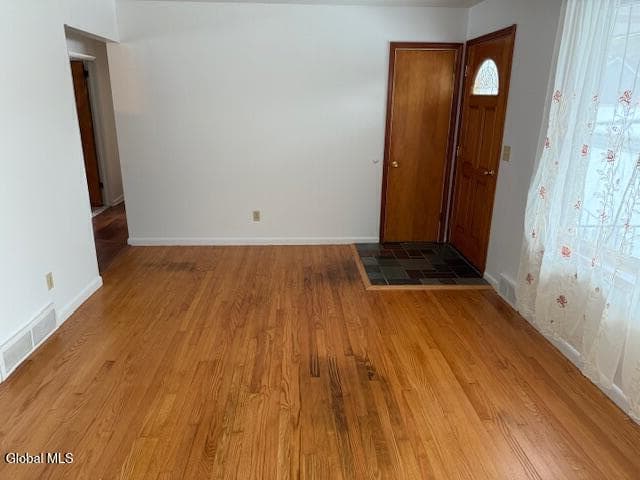 2743 W Lydius Street, photo 3
