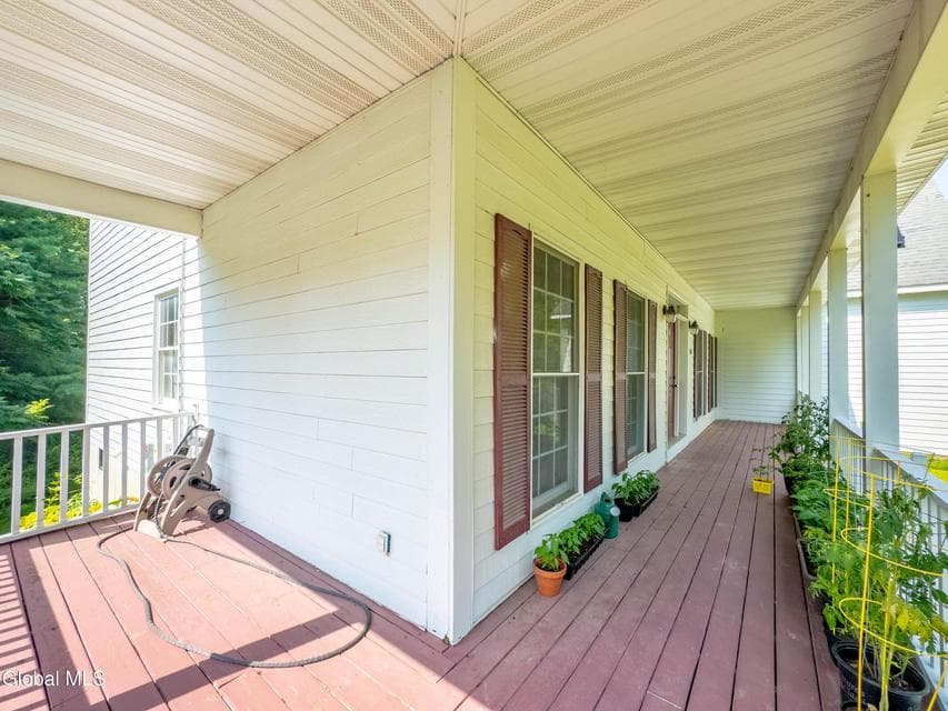114 Stone Quarry Road, photo 4