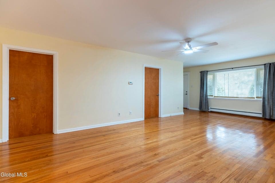 4 Van Buren Avenue, photo 4