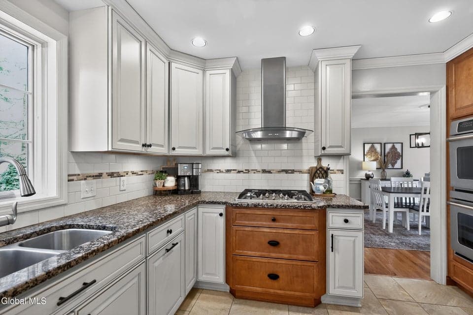 1014 Dibella Drive, photo 4