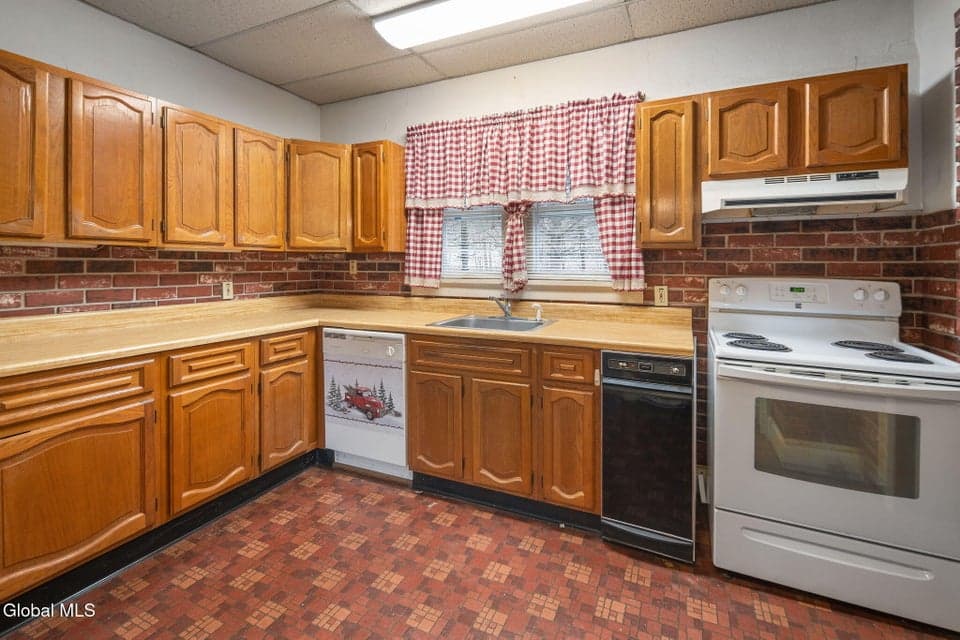 1 Langley Drive, photo 5