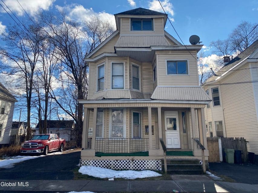 39 Kelton Avenue, photo 1