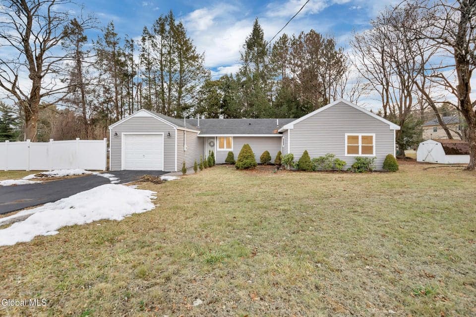 1 Alva Drive, photo 1