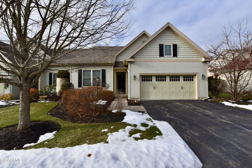48 Fathers Way, photo 1
