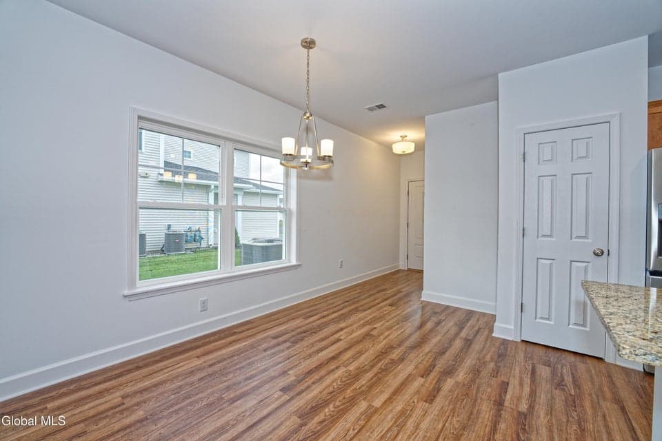 8 Kendra Court, photo 5