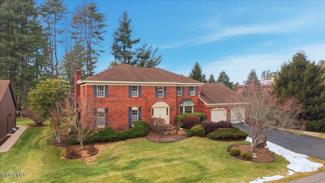 23 Fairway Court, photo 1