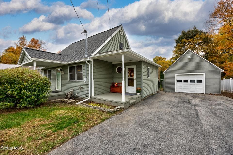 47 Guideboard Road, photo 2