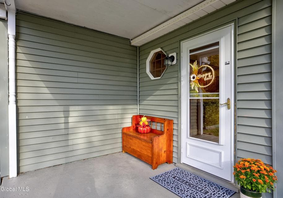 47 Guideboard Road, photo 3