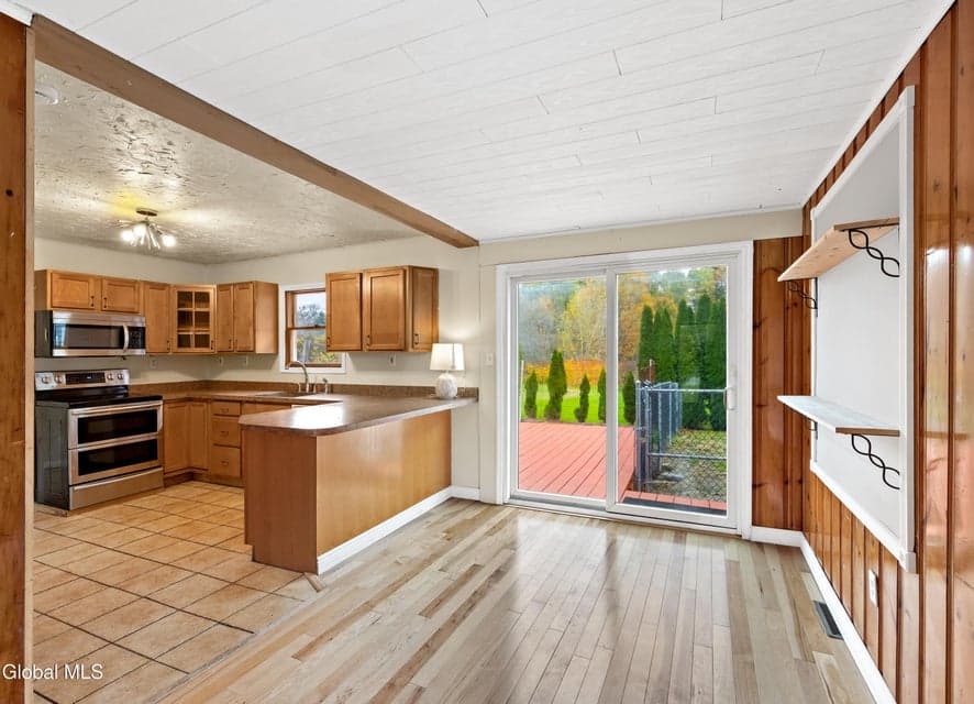 47 Guideboard Road, photo 4