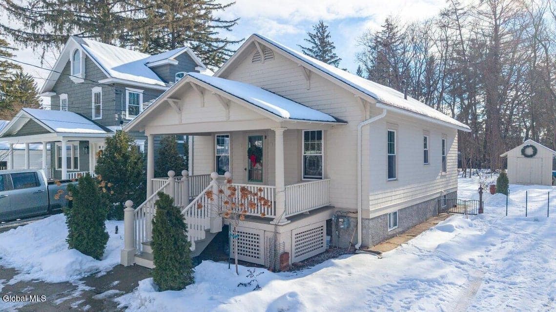 258 Caroline Street, photo 1