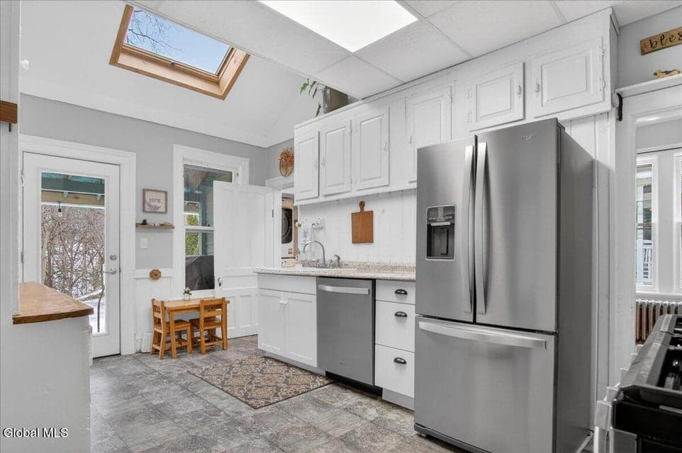 181 South Street, photo 3
