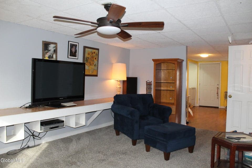 3 1st Avenue, photo 5