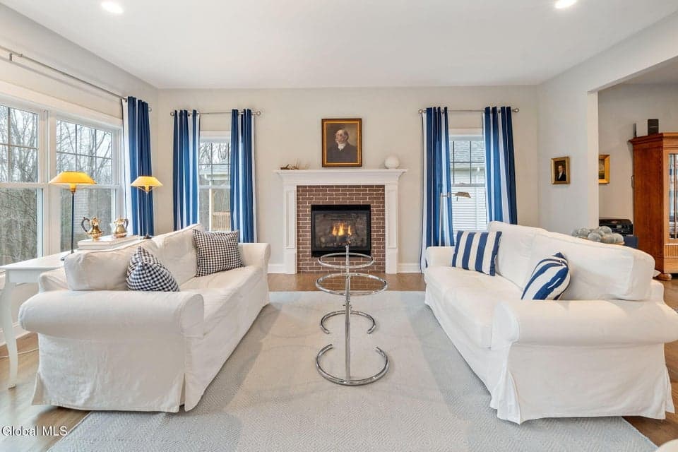 22 Edinburgh Court, photo 3